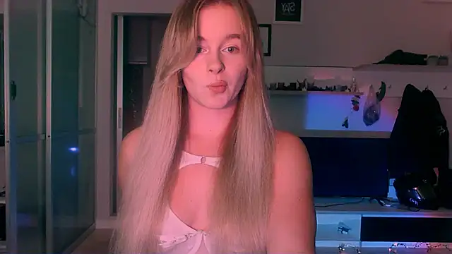 Eva Jaya online show from 09.19.25