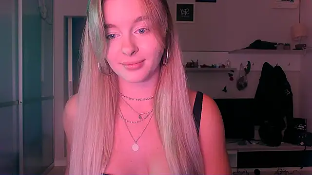 Eva Jaya online show from 09.23.25