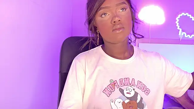 Snapshot of briannajackson_ chatting on 12.15.25 briannajackson online show from 12.15.25