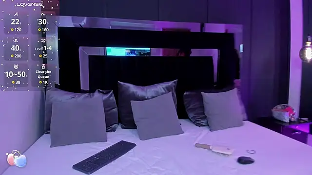 Snapshot of shaina_vasquez chatting on 03.13.25 shaina vasquez online show from 03.13.25