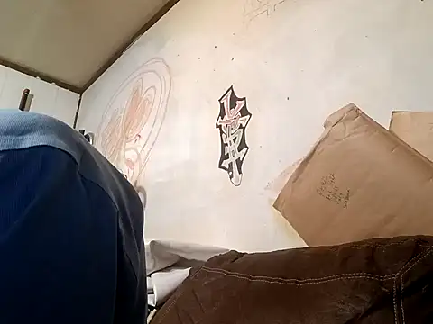 Snapshot of gettinit2wice chatting on 12.28.24 gettinit2wice online show from 12.28.24