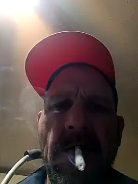 Snapshot of gettinit2wice chatting on 01.02.25 gettinit2wice online show from 01.02.25