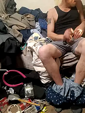 Snapshot of gettinit2wice chatting on 01.18.25 gettinit2wice online show from 01.18.25