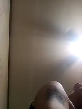 Snapshot of gettinit2wice chatting on 03.13.25 gettinit2wice online show from 03.13.25