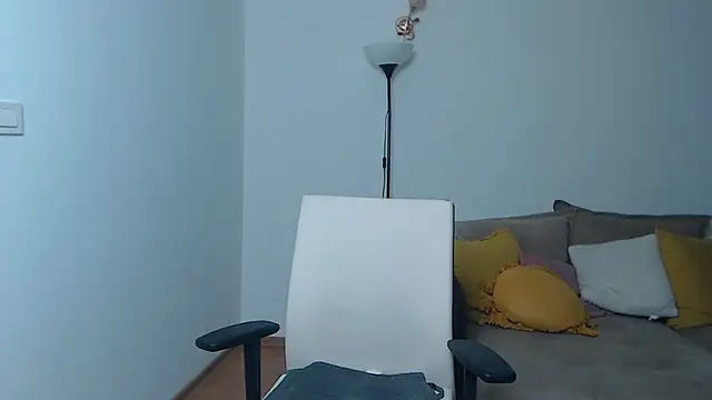 Snapshot of BabySerene chatting on 03.11.25 BabySerene online show from 03.11.25