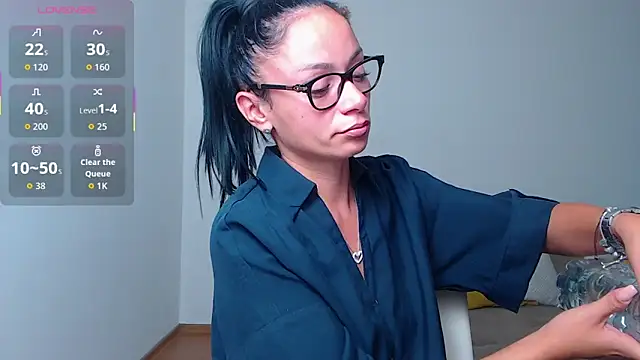 Snapshot of BabySerene chatting on 10.02.25 BabySerene online show from 10.02.25