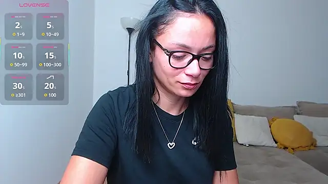 Snapshot of BabySerene chatting on 10.24.25 BabySerene online show from 10.24.25