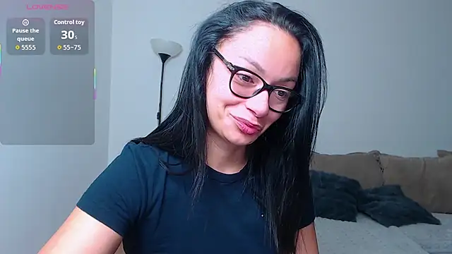 Snapshot of BabySerene chatting on 11.20.25 BabySerene online show from 11.20.25