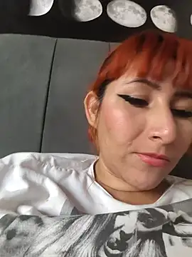 Snapshot of florecita9 chatting on 11.20.25 florecita9 online show from 11.20.25