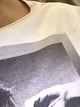 Snapshot of florecita9 chatting on 11.21.25 florecita9 online show from 11.21.25