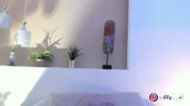 Snapshot of Ally_addams chatting on 11.06.25 Ally addams online show from 11.06.25