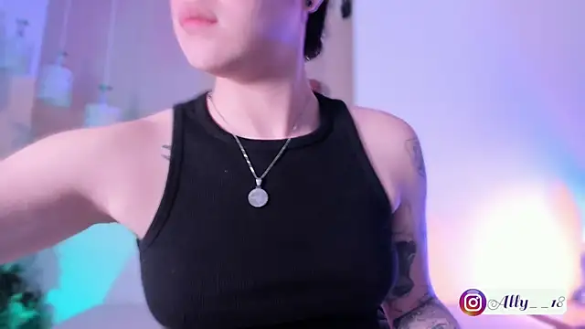 Snapshot of Ally_addams chatting on 11.13.25 Ally addams online show from 11.13.25