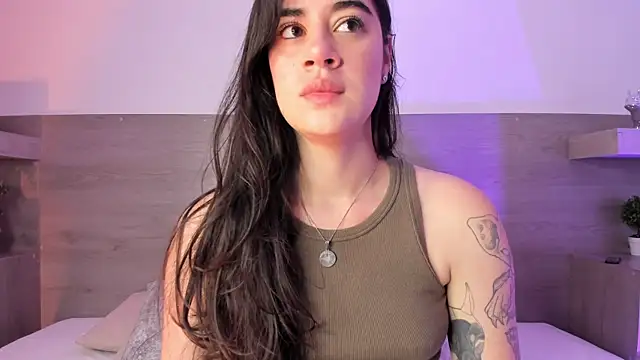 Snapshot of Ally_addams chatting on 11.30.25 Ally addams online show from 11.30.25