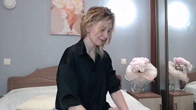 AvelinaLeoni online show from 01.22.25