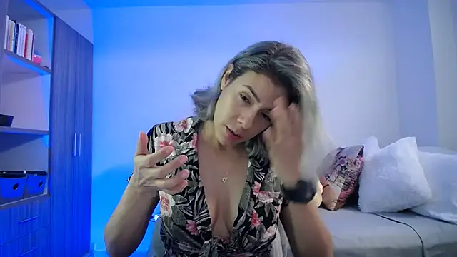 candydowson1 online show from 04.05.26