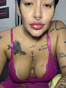 Snapshot of exquentadamay chatting on 04.02.26 exquentadamay online show from 04.02.26