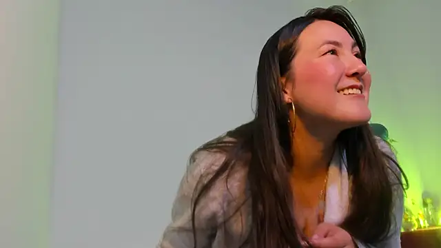 Elle Lee  online show from 01.26.25