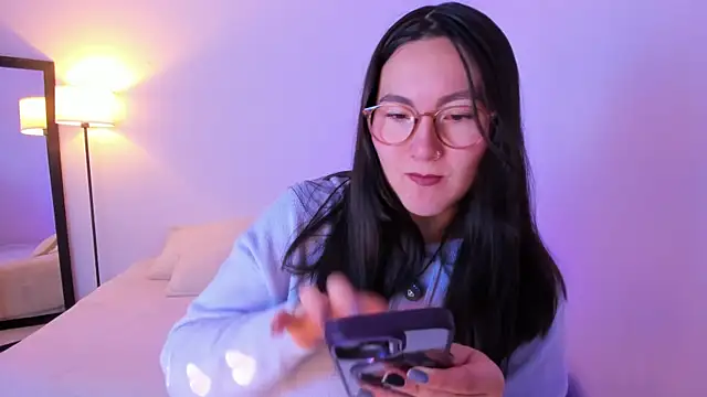 Elle Lee  online show from 03.01.26