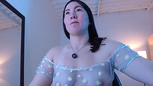 Elle Lee  online show from 03.30.26