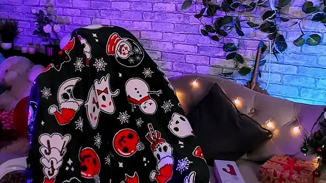 Alex Howell online show from 01.04.25