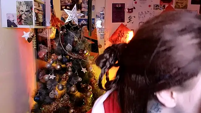 Alex Howell online show from 12.21.25