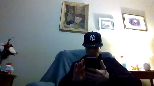 Snapshot of kollzCloudzz chatting on 06.17.26 kollzCloudzz online show from 06.17.26