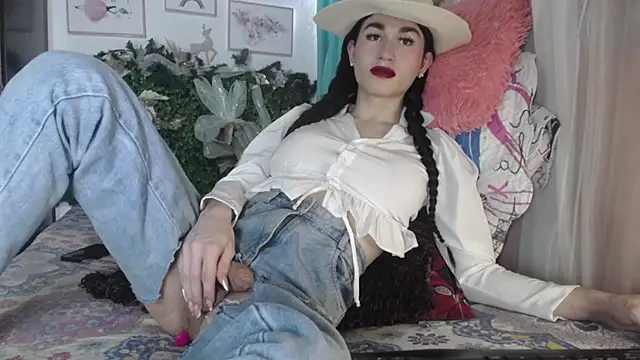 rosalynda-collen online show from 12.11.24