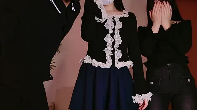 Snapshot of JP-MINT_oO_investigation_ chatting on 11.08.25 JP-MINT oO investigation online show from 11.08.25