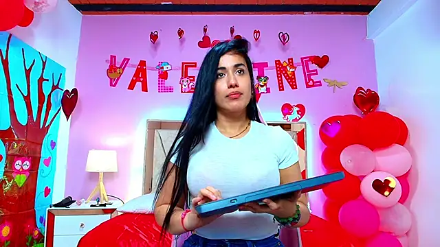 Miia harper  online show from 02.13.25