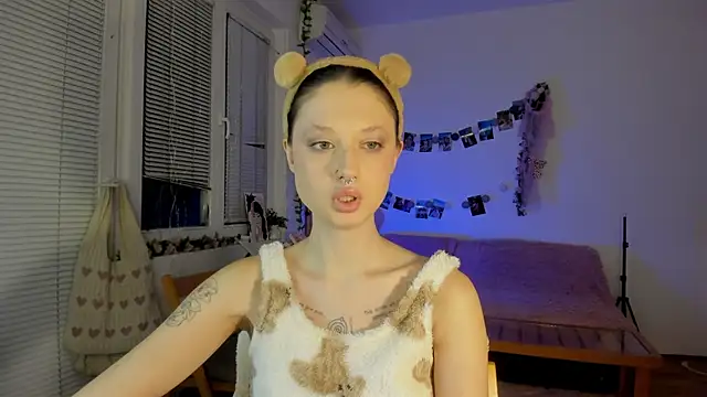 Snapshot of Jenny_darling_love chatting on 01.08.25 Jenny darling love online show from 01.08.25