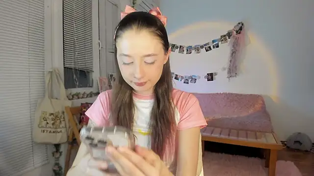 Snapshot of Jenny_darling_love chatting on 01.17.25 Jenny darling love online show from 01.17.25