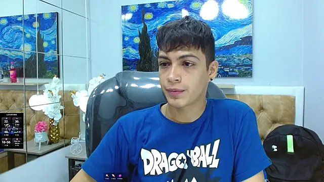 Snapshot of SkinnyBoy_ chatting on 10.23.25 SkinnyBoy online show from 10.23.25