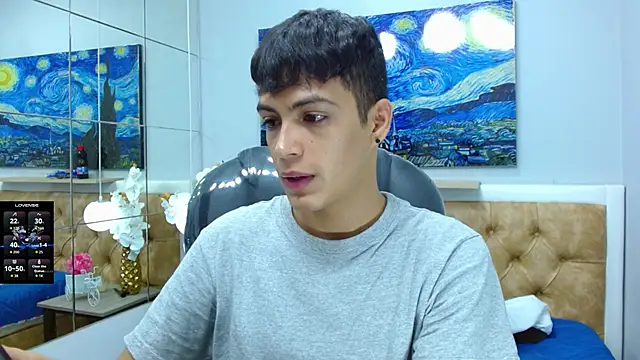 Snapshot of SkinnyBoy_ chatting on 10.24.25 SkinnyBoy online show from 10.24.25