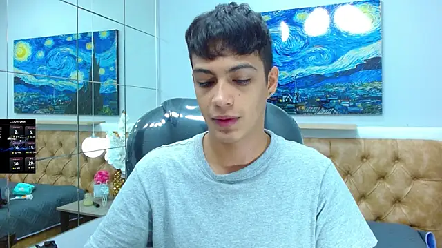 Snapshot of SkinnyBoy_ chatting on 10.26.25 SkinnyBoy online show from 10.26.25