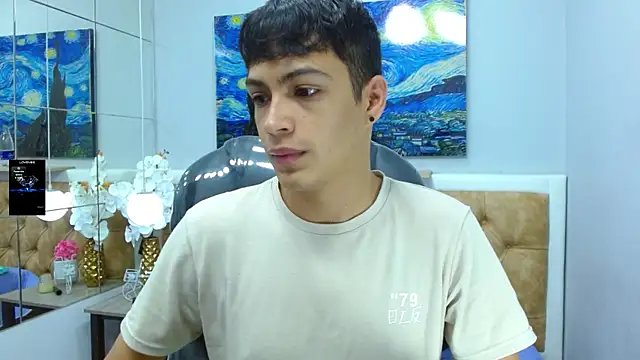 Snapshot of SkinnyBoy_ chatting on 10.28.25 SkinnyBoy online show from 10.28.25