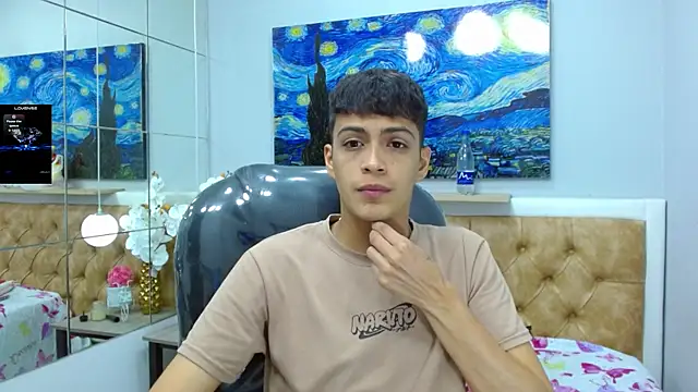 Snapshot of SkinnyBoy_ chatting on 11.08.25 SkinnyBoy online show from 11.08.25