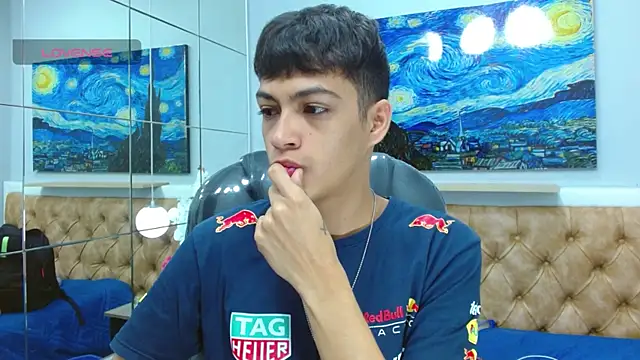 Snapshot of SkinnyBoy_ chatting on 11.14.25 SkinnyBoy online show from 11.14.25