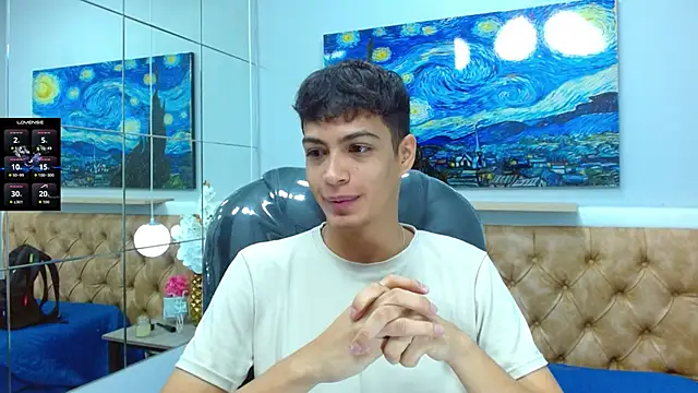 Snapshot of SkinnyBoy_ chatting on 11.18.25 SkinnyBoy online show from 11.18.25