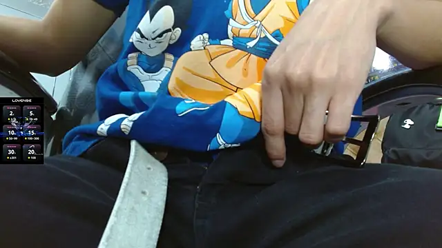 Snapshot of SkinnyBoy_ chatting on 11.27.25 SkinnyBoy online show from 11.27.25