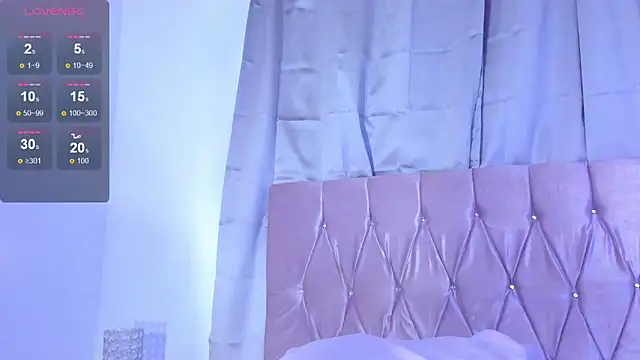 Snapshot of Ashley_piinkk_ chatting on 12.30.24 Ashley piinkk  online show from 12.30.24