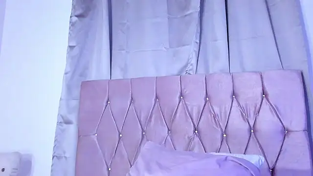 Snapshot of Ashley_piinkk_ chatting on 03.23.25 Ashley piinkk  online show from 03.23.25