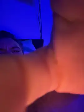 Snapshot of radoka chatting on 03.09.25 radoka online show from 03.09.25