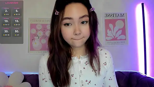 Snapshot of Fluffy_Rose chatting on 01.18.25 Fluffy Rose online show from 01.18.25