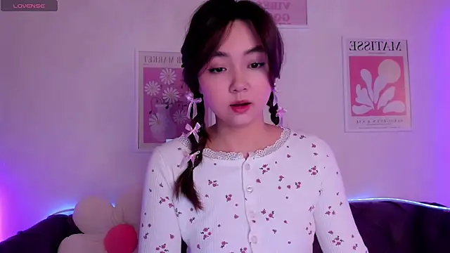 Snapshot of Fluffy_Rose chatting on 01.21.25 Fluffy Rose online show from 01.21.25