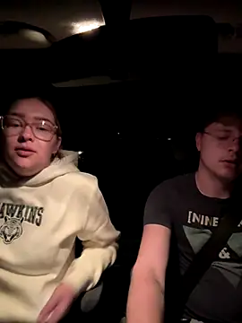 xX HotCouple Xx online show from 10.19.25