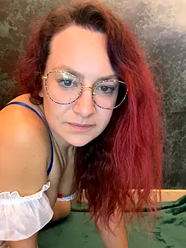 Snapshot of ladoucedu34 chatting on 10.06.25 ladoucedu34 online show from 10.06.25