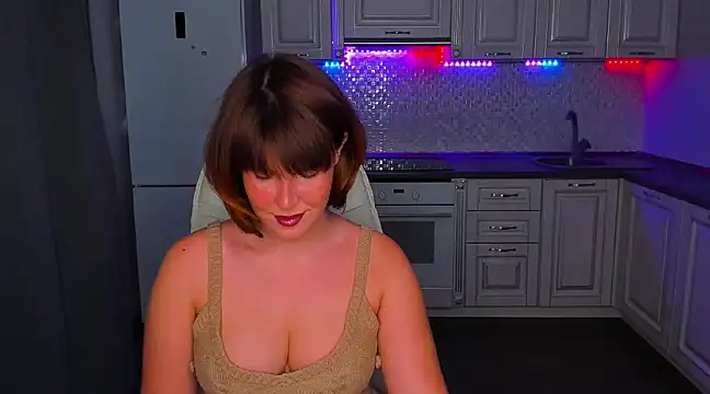 Snapshot of mirrorofsoul chatting on 12.11.24 mirrorofsoul online show from 12.11.24