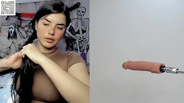 Snapshot of Tamaraa_wet chatting on 11.03.25 Tamaraa wet online show from 11.03.25