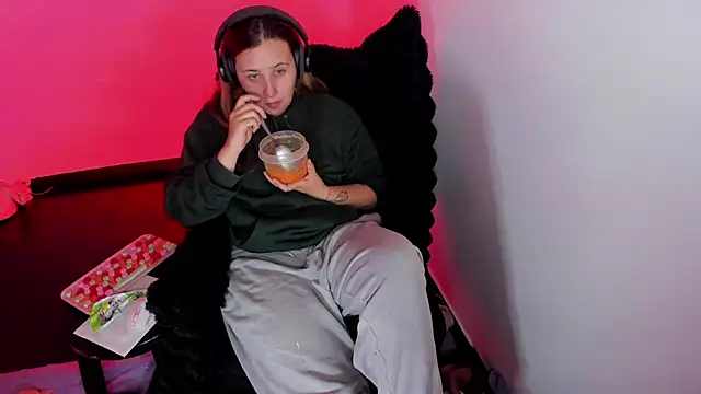 bonnie moon  online show from 01.16.26