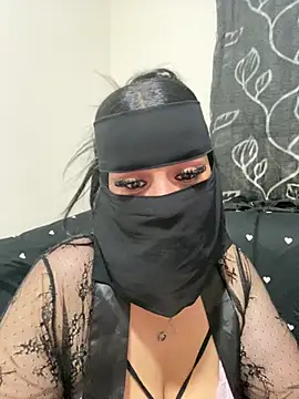 Snapshot of mari_layali chatting on 07.16.26 mari layali online show from 07.16.26